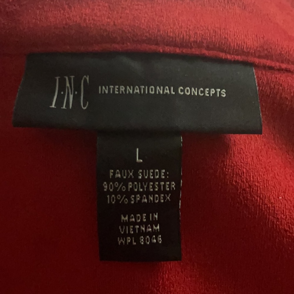 COPY - Red Jacket - Picture 4 of 4